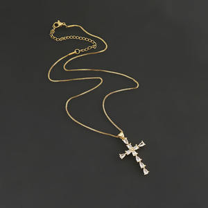 NS1082高品质钻石基督教宗教珠宝镀金不锈钢链条CZ微型铺面十字吊坠项链 - Product Image 3