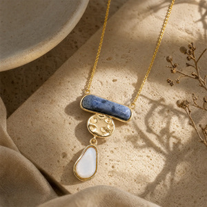 Collier pendentif en or style bohème, superposé, avec pierre bleue, barre, disque et goutte d'eau, pour femme, en acier inoxydable 316L - Product Image 3