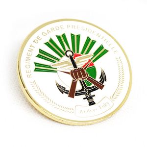 Pin de solapa redondo de metal dorado esmaltado del Colegio de Guerra Australiano, insignia personalizada con nombre de marca, broche de búho para eventos - Product Image 5