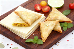 แกงกะหรี่มังสวิรัติทอดซาโมซ่าขนาดเล็ก15กรัมส่งตรงจากโรงงานสำหรับขายปลีกและจัดเลี้ยง - Product Image 3