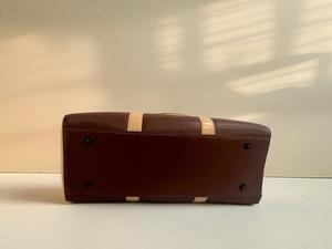 Sac pour femme 2024 nouveau sac fourre-tout transportant grande capacité texture mode étrangère unique épaule couleur unie femme sac marée - Product Image 4