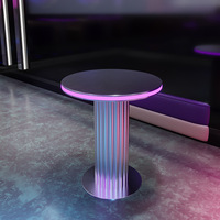 Ensemble de tables et chaises de bar commerciales illuminées pour la nuit, canapé KTV en cuir PU, formes carrées, design moderne, robuste pour restaurant