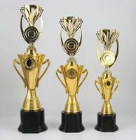 Trophée en plastique sur mesure à prix avantageux