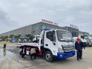 Nouveau Camion de <span class=keywords><strong>Remorquage</strong></span> Foton Aumark 5.4M avec Plateforme Inclinable, Rotateur, Diesel, Manuel, Treuil Hydraulique 4T pour le Secours Routier - Product Image 2