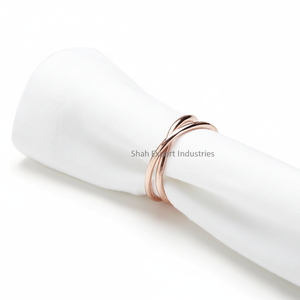 Anneaux de serviette en métal avec fil de fer plaqué cuivre pour la maison, le mariage, le dîner et la table. - Product Image 1