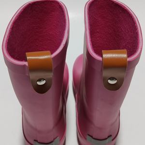 Mignonnes bottes <span class=keywords><strong>de</strong></span> <span class=keywords><strong>pluie</strong></span> imperméables pour enfants Bottes en caoutchouc antidérapantes à quantité minimale <span class=keywords><strong>de</strong></span> commande <span class=keywords><strong>basse</strong></span> pour enfants pour garçons - Product Image 3