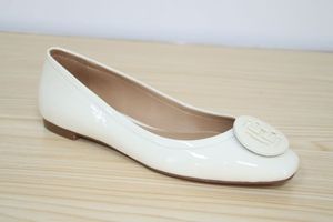 2024 vendita calda signore Casual comode pompe fantasia <span class=keywords><strong>scarpe</strong></span> basse nuova moda fibbia decorata <span class=keywords><strong>scarpe</strong></span> basse punta tonda per le donne - Product Image 3