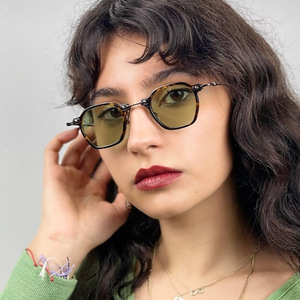 Nouvelles lunettes de soleil unisexes rétro punk hip hop 2024, monture petite, verres acryliques UV400 - Product Image 3