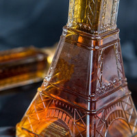Bouteilles en verre vides de haute qualité électro-plaquées de 500 ml en forme de tour Eiffel, bouteilles de vodka, de gin, de whisky, vente en gros