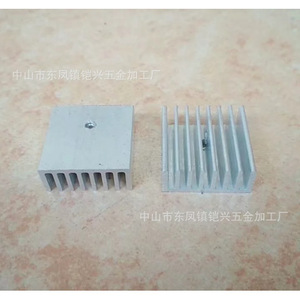 Disipador de calor de aluminio Yx de 25x10x25 mm con un solo orificio para disipación de calor - Product Image 3