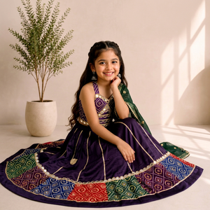 Ensemble Lehenga Choli brodé violet avec dupatta vert pour filles, tenue de mariage indienne traditionnelle, robe longue en polyester - Product Image 1