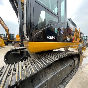 Se Vende Excavadora Usada de 330 Toneladas con Motor Hyundai, Peso Operativo de 30 Toneladas, Buen Estado de Funcionamiento, Incluye Rodamientos y Engranajes - Product Image 4