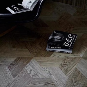 Plancher en bois composite à motif géométrique trapézoïdal, chêne brossé gris foncé, carreaux de bois multicouches, planchers en bois d'ingénierie - Product Image 5