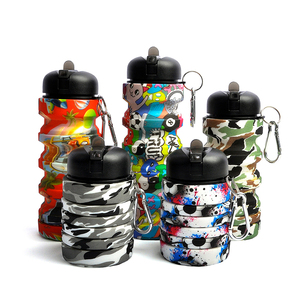 Bouteille d'eau créative en silicone de qualité alimentaire, grande capacité, multicolore, vente chaude en gros - Product Image 1