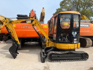 Mini excavadora usada CAT Caterpillar 304CR 304 de 4 toneladas, excavadora de cadenas original japonesa con motor Yanmar y giro trasero. - Product Image 4