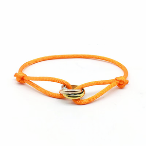 Bracelet classique pour femme en acier inoxydable tricolore avec cœur réglable, motif floral tissé à la main, accessoire de mode - Product Image 4