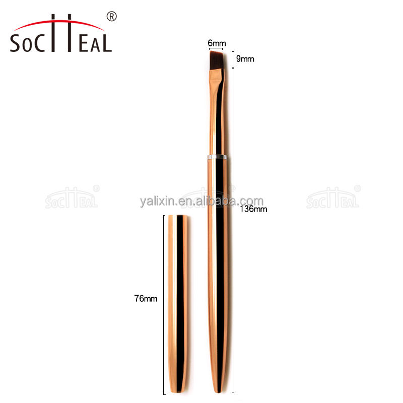 Brosse à ongles inclinée en gel