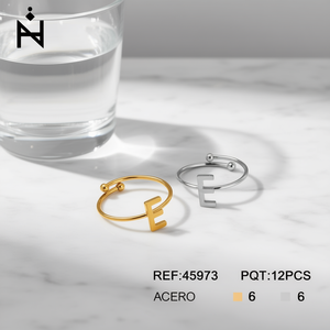 Anello in acciaio inossidabile con lettera E 6mm oro argento gioielli alla moda per donna uomo - Product Image 3