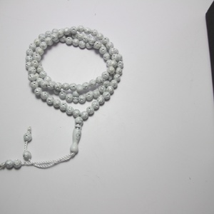 YASEEN Tasbih Étnico de Resina con Flores de Ciruelo y Diamantes de Imitación de 6mm, Hecho a Mano, Lujoso, 99 Cuentas, Unisex, Joyería de Moda Musulmana para Oración - Product Image 1