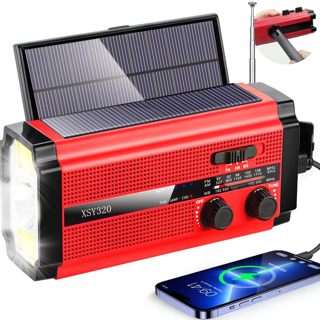 Emerncy Portable Full-Band FM Radio Multifunctional Solar Power Generation with USB & MP3 Digital Display and Torch at Night