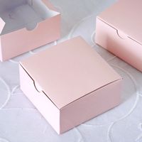 Boîte en carton biodégradable haut de gamme avec logo personnalisé et image élégante pour l'emballage de bougies, aliments et tasses à thé pour boutique