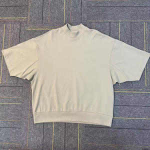 เสื้อยืดโอเวอร์ไซส์ทรงบ็อกซี่ ผ้าคอตตอน 100% หนา 305gsm สไตล์สตรีทแวร์สำหรับผู้ชาย รุ่นใหม่ล่าสุด พร้อมปักโลโก้ตามสั่ง - Product Image 3