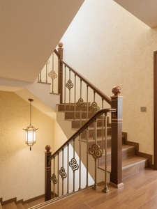 מעקות ומעקות יד ממתכת עמידה בפני חלודה, מצופות פלדת פחמן ופלדה מגולוונת, בעלות תקן אירופאי בעבודת יד, עם ציפוי אבקה. - Product Image 2