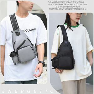 Sac bandoulière multi-poches personnalisé en usine, grande capacité, imperméable, unisexe, en nylon, pour le sport et les affaires - Product Image 6