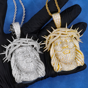 จี้พระเยซูประดับเพชรโมอิสซาไนต์ NUOYA ชุบทองเหลือง ประดับเพชรแบบ Iced Out เครื่องประดับฮิปฮอป เครื่องประดับทางศาสนาสำหรับแร็ปเปอร์ ผ่านการทดสอบเพชร - Product Image 5