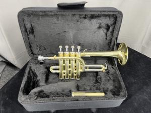Sinomusik alta calidad Amarillo latón Piccolos <span class=keywords><strong>trompeta</strong></span> Brasswind instrumento musical con estuche logotipo personalizado hecho en China - Product Image 2