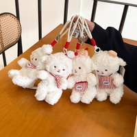 Superzachte marshmallow-textuur knuffelhanger wit lammetje met bakthema accessoire stressverlichtende cadeau voor kinderen en tieners
