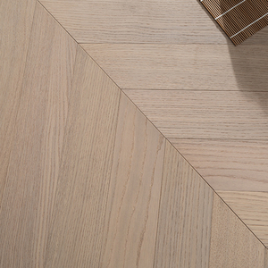 Parquet en bois d'ingénierie multicouche AS2047 en chêne blanc brossé, grade AB, installation facile, système T&G, 20 mm, finition huile UV, motif chevron, pour intérieur et couloir - Product Image 2