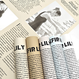 Papel de Regalo Floral Estampado con Periódico Inglés Vintage Marrón Kraft, Estilo Premium para Decoración de Ramos de Flores y Regalos - Product Image 1