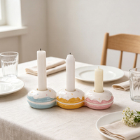 Redeco Porte-bougie chauffe-plat Donut Macaron, Mugs en céramique mignons peints à la main, Mug en céramique pastel pour la décoration de la maison et des fêtes