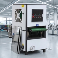 Machine entièrement automatique pour le détartrage, l'élimination de la rouille, l'ébavurage, le meulage et le polissage des plaques en acier inoxydable et en aluminium