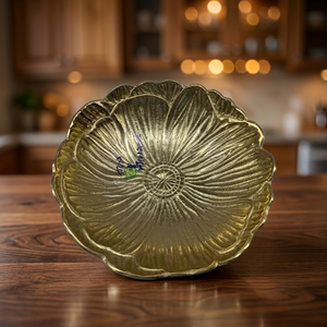 Plato Decorativo de Metal con Forma de Flor, Diseño Oriental Grabado a Mano, Color Dorado, para Fiestas - Product Image 4