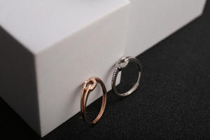 <span class=keywords><strong>Anillo</strong></span> <span class=keywords><strong>de</strong></span> gota <span class=keywords><strong>de</strong></span> agua entrelazado <span class=keywords><strong>de</strong></span> plata <span class=keywords><strong>de</strong></span> ley S925 elegante estilo Ins para mujer <span class=keywords><strong>anillo</strong></span> <span class=keywords><strong>de</strong></span> diseño ajustable S925 - Product Image 4