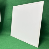 Panneau rond carré de haute qualité 60X60 600X600 plafonniers encastrés en surface 36W 40W panneau lumineux LED 5 ans de garantie