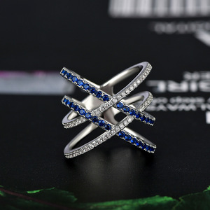 Anello a Forma di X con Cristalli Blu per Donne, Accessorio Moda Geometrico per Uso Quotidiano e Feste - Product Image 2