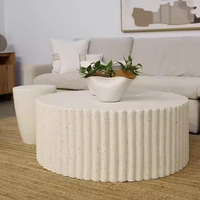 Rehaussez votre décoration intérieure avec une table basse élégante et luxueuse en bois nervuré, design moderne avec des reflets blancs, convertible, meuble de salon