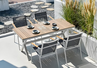 Table contemporaine compacte en stratifié phénolique ignifuge et imperméable pour salle à manger, chambre et salon extérieurs