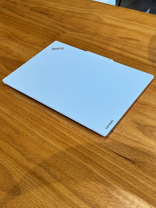 <span class=keywords><strong>Lenovo</strong></span> <span class=keywords><strong>Think</strong></span> <span class=keywords><strong>Pad</strong></span> X9 Aura AI 14 Ultra 9 288V 32GB RAM 1TB 2TB SSD 14 pulgadas 2,8 K Oled Personal Thin Laptop - Product Image 5