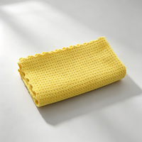 Serviette de nettoyage et de détaillage en microfibre gaufrée sans bords pour atelier et machines