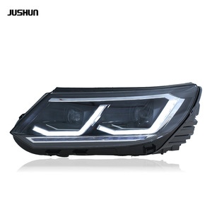ชุดไฟหน้า Jushun สำหรับรถยนต์ Volkswagen Tiguan ปี 2013-2016 รูปทรงตัว L แบบคู่ พร้อมไฟ DRL และไฟเลี้ยวแบบ Sequential - Product Image 4