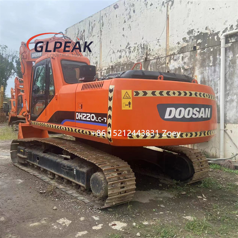 Original DOOSAN DH220LC-7 Used Excavator 22ton Large Crawler Bucket Municipal Construction Excavators Dh 220 225 for Sale