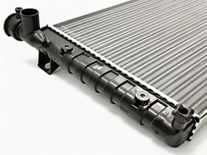 <span class=keywords><strong>Radiateur</strong></span> d'eau de voiture compatible Lada 2106 OE 2106-1301012, Pièces de système de refroidissement moteur automobile avec processus d'expansion des tubes - Product Image 2
