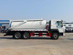 Sinotruk Howo 6×4 Feces <b>Suction</b> Truck, Imported Vacuum <b>Pump</b> with Strong <b>Suction</b>, 15-20m³ Tank - Product Image 2
