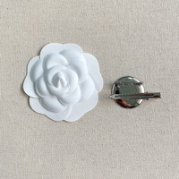 Bunga Kain Camellia Buatan Tangan Putih Grosir 5.5cm 7.5cm Dekorasi Sepatu Bunga Artifisial Dekorasi Kemasan Kotak Hadiah