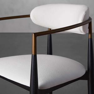 Vente en gros de chaises hautes nordiques de bar en métal en tissu pour la cuisine et le restaurant - Product Image 3