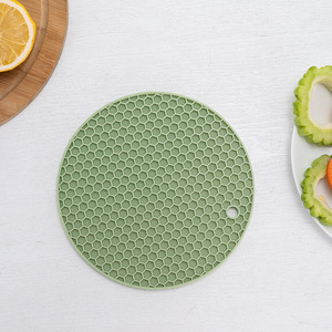 Dessous de plat modernes multifonctionnels en silicone antidérapant Porte-pot résistant à la chaleur Mitaines Coussinets Nouveau et spot Produits Catégorie Tapis et coussinets - Product Image 6